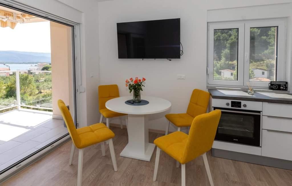 Norin Apartement クレック エクステリア 写真